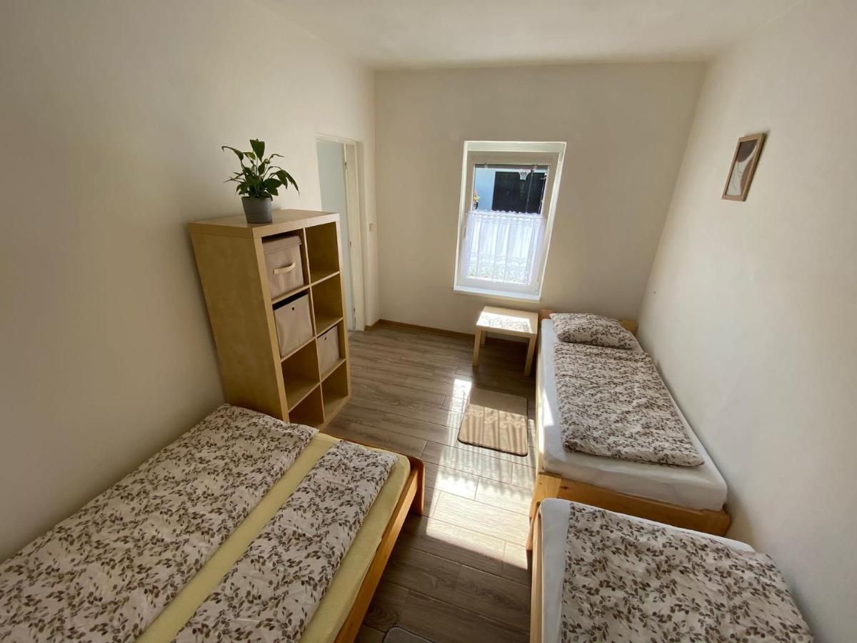 Apartman Beniskovec, Suchdol Nad Luznici Buitenkant foto
